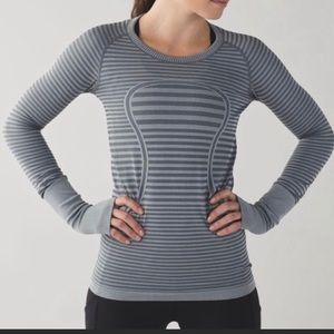 Worn Once Lululemon long-sleeve - Size 6.